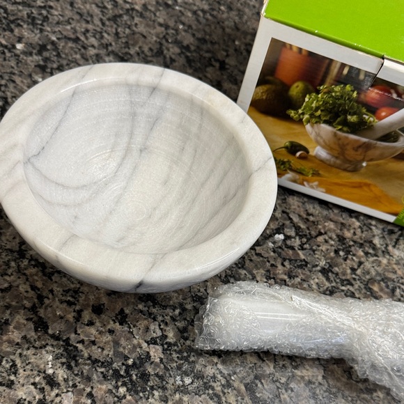 White Marble Mortar Bowl - Picture 2 of 8